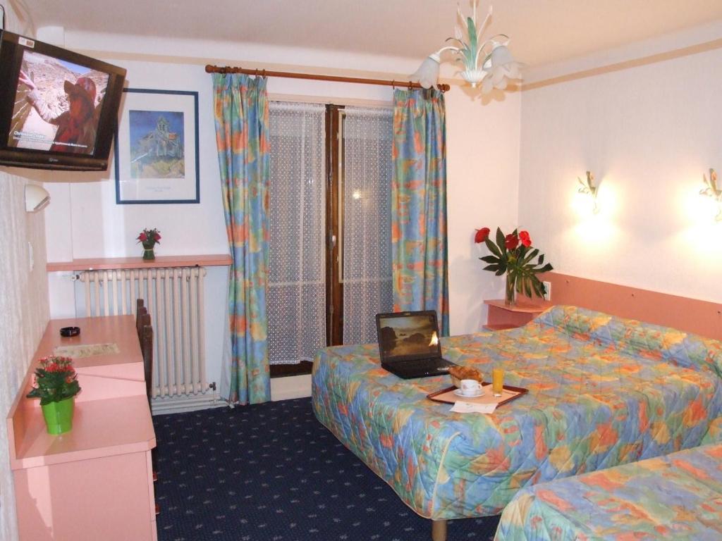 Hotel & Restaurant Azur La Freissinouse Pokoj fotografie
